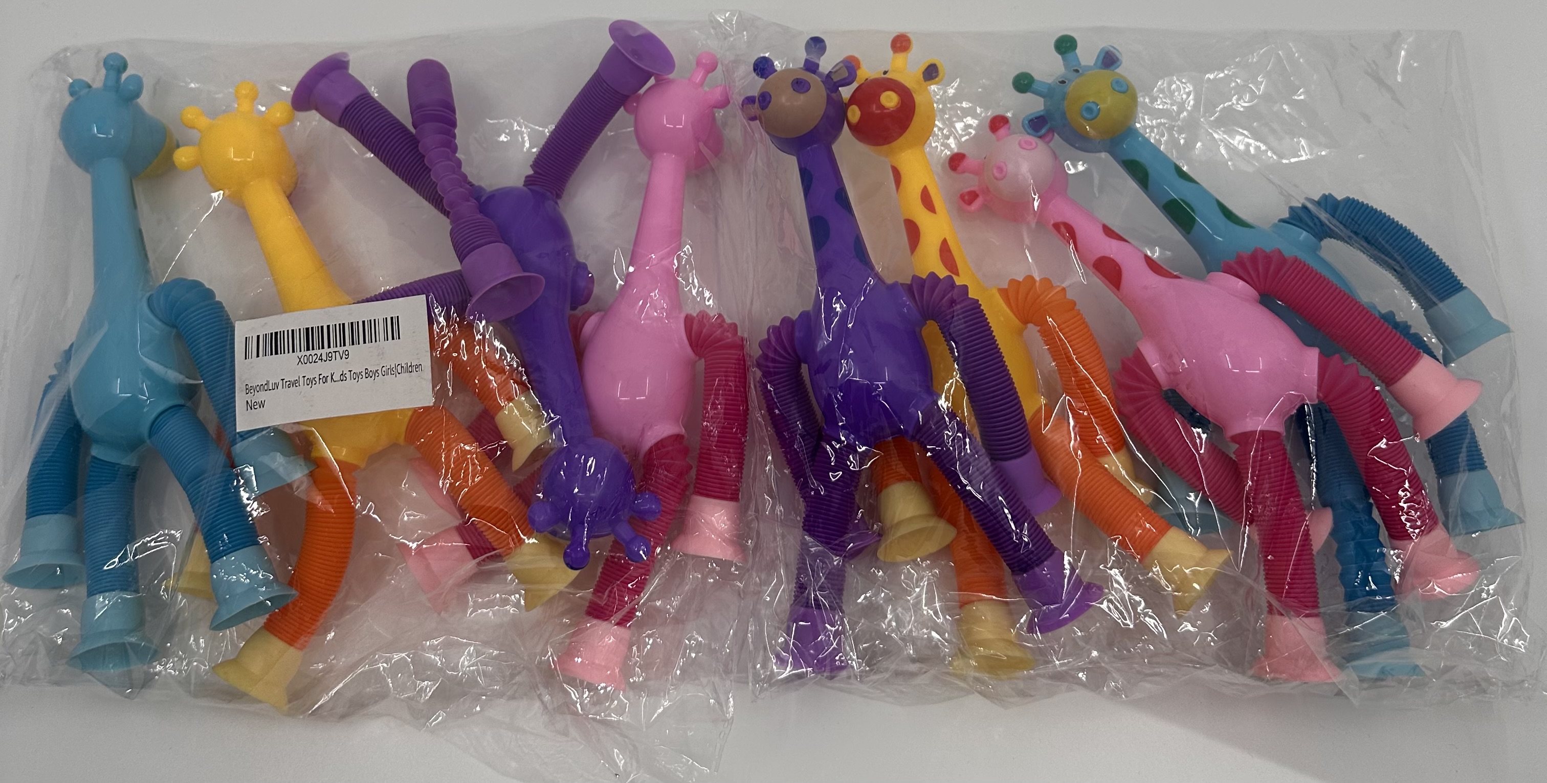 Imagen oficial de Giraffe Toy publicada por OECD