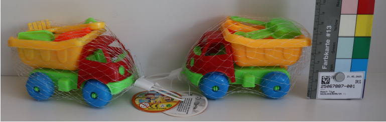 Imagen oficial de Beach toy set ; Unknown ; Beach Toys publicada por OECD