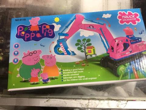 Imagen oficial de Peppa Pig Excavator and Peppa Pig Tank publicada por OECD 2