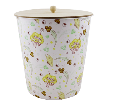 Imagen oficial de May Gibbs Rubbish Bin with Lid publicada por OECD