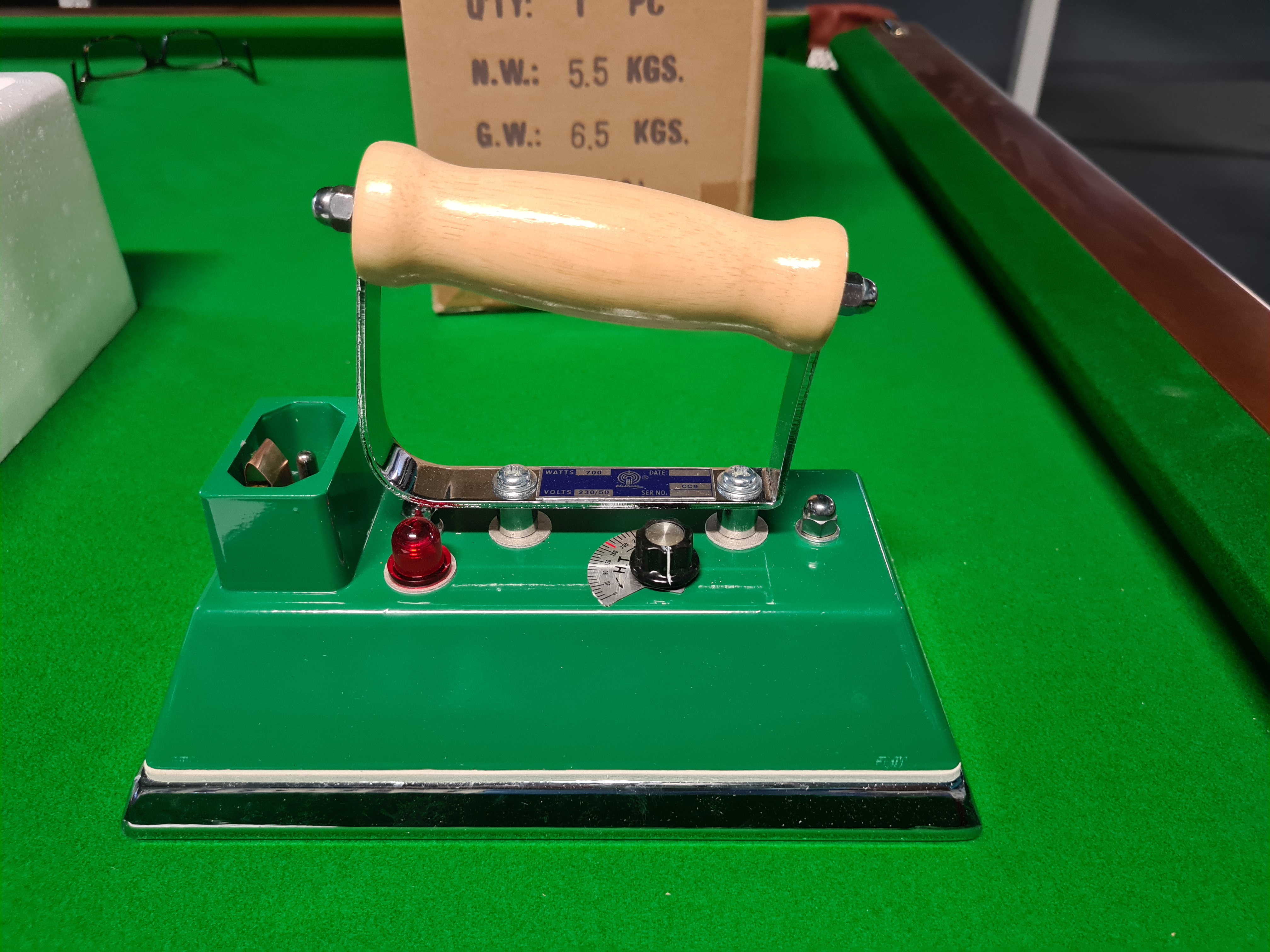 Imagen oficial de Pool Table Iron publicada por OECD