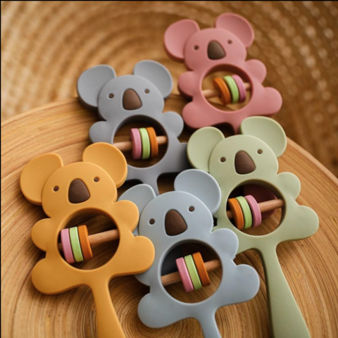 Imagen oficial de Silicone Koala Rattle Collection publicada por OECD
