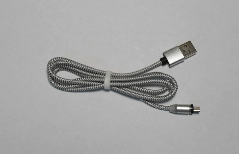 Imagen oficial de Magnetic Micro-USB Cable supplied with the 'Sleep Assist' White Noise Machine publicada por OECD