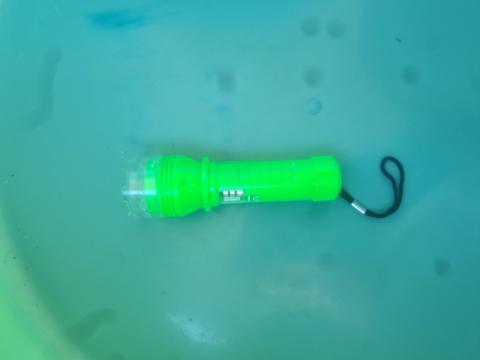 Imagen oficial de Toy torch publicada por OECD 2