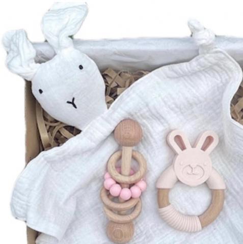 Imagen oficial de Baby Wooden Stick Rattle sold individually or in a set publicada por OECD 2