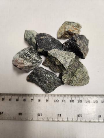 Imagen oficial de Serpentine Rough Gemstones publicada por OECD