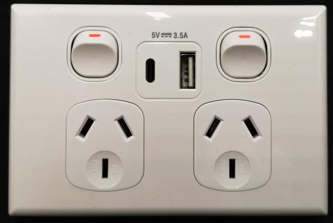 Imagen oficial de Double USB powerpoint publicada por OECD