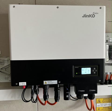 Imagen oficial de SunTank hybrid inverter JKS-5HLVS-ABI publicada por OECD