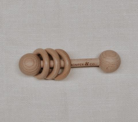 Imagen oficial de Various rattles, teethers and wooden shaker toys publicada por OECD