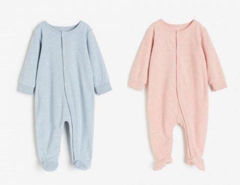 Imagen oficial de H&M - Hennes & Mauritz Children's Pyjama with feet publicada por OECD