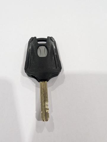 Imagen oficial de Magnum X4P U Lock plus cable publicada por OECD 2