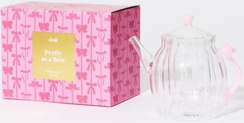 Imagen oficial de Pretty as a Bow Tea Pot and Pretty as a Bow Mug 2 pack publicada por OECD