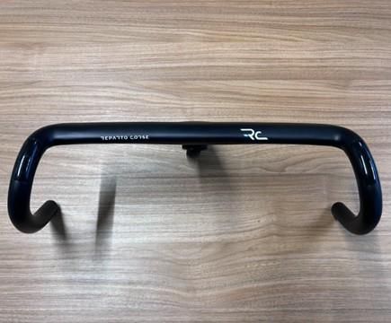 Imagen oficial de Bianchi Impulso RC Integrated Carbon Handlebars (supplied with Bianchi Impulso RC Bikes or sold separately) publicada por OECD 4