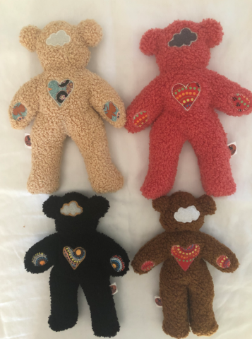 Imagen oficial de Think, Feel, Do Sensory Bear publicada por OECD 3