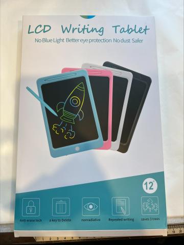 Imagen oficial de 12" LCD writing tablet publicada por OECD 2