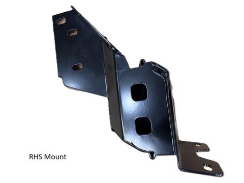 Imagen oficial de ARB bull bar mounting brackets for MY26 N90 Hilux publicada por OECD