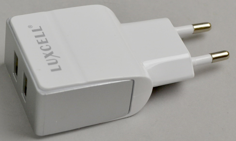 Imagen oficial de USB Charger ; Luxcell ; publicada por OECD