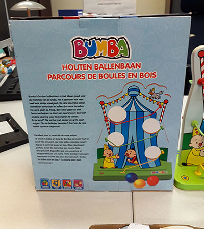 Imagen oficial de Wooden toy ; Studio 100 ; Houten ballenbaan publicada por OECD 3