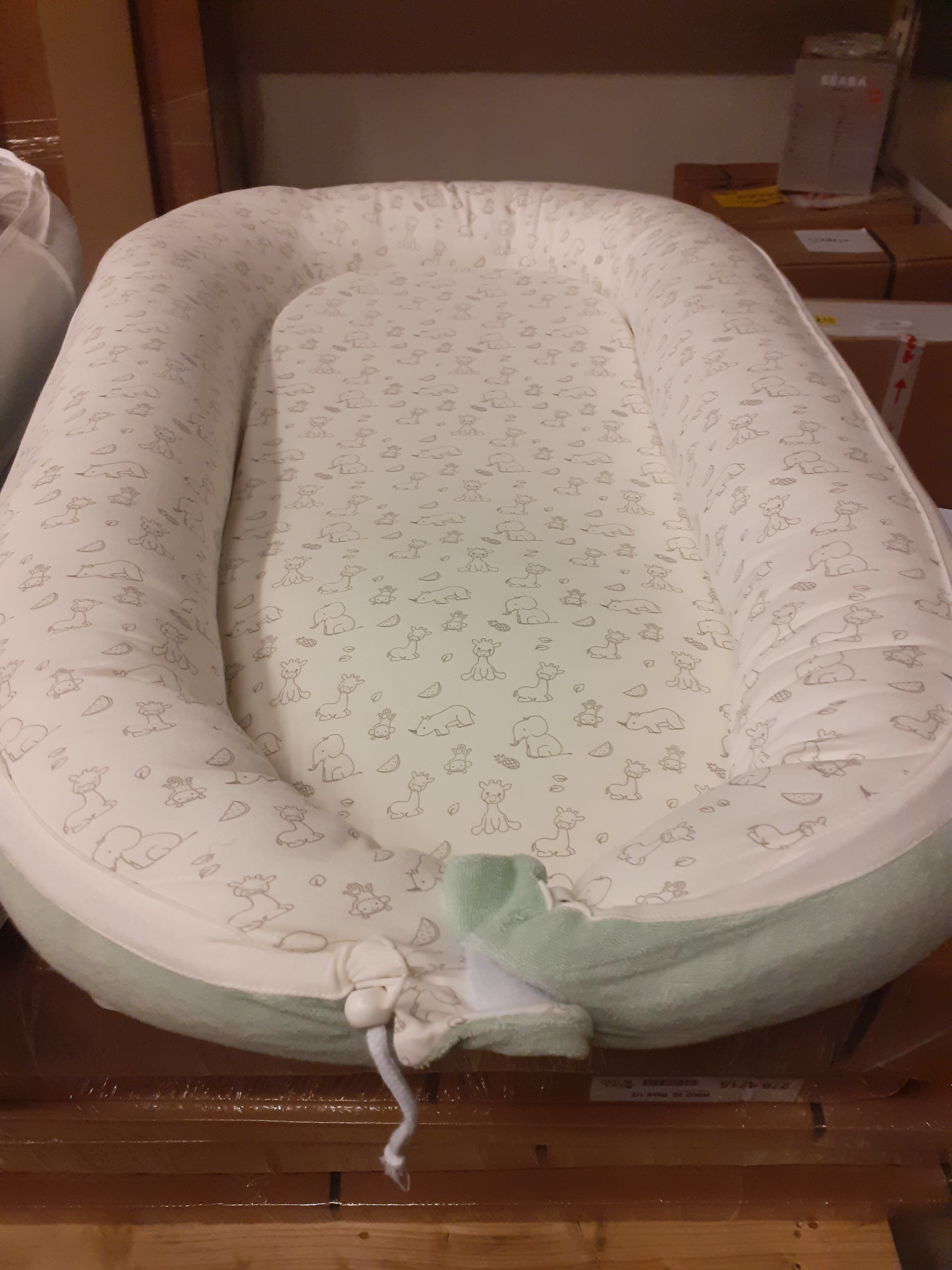 Imagen oficial de Baby nest ; DREAMBEE ; Babynestje - nid de bébé publicada por OECD 2