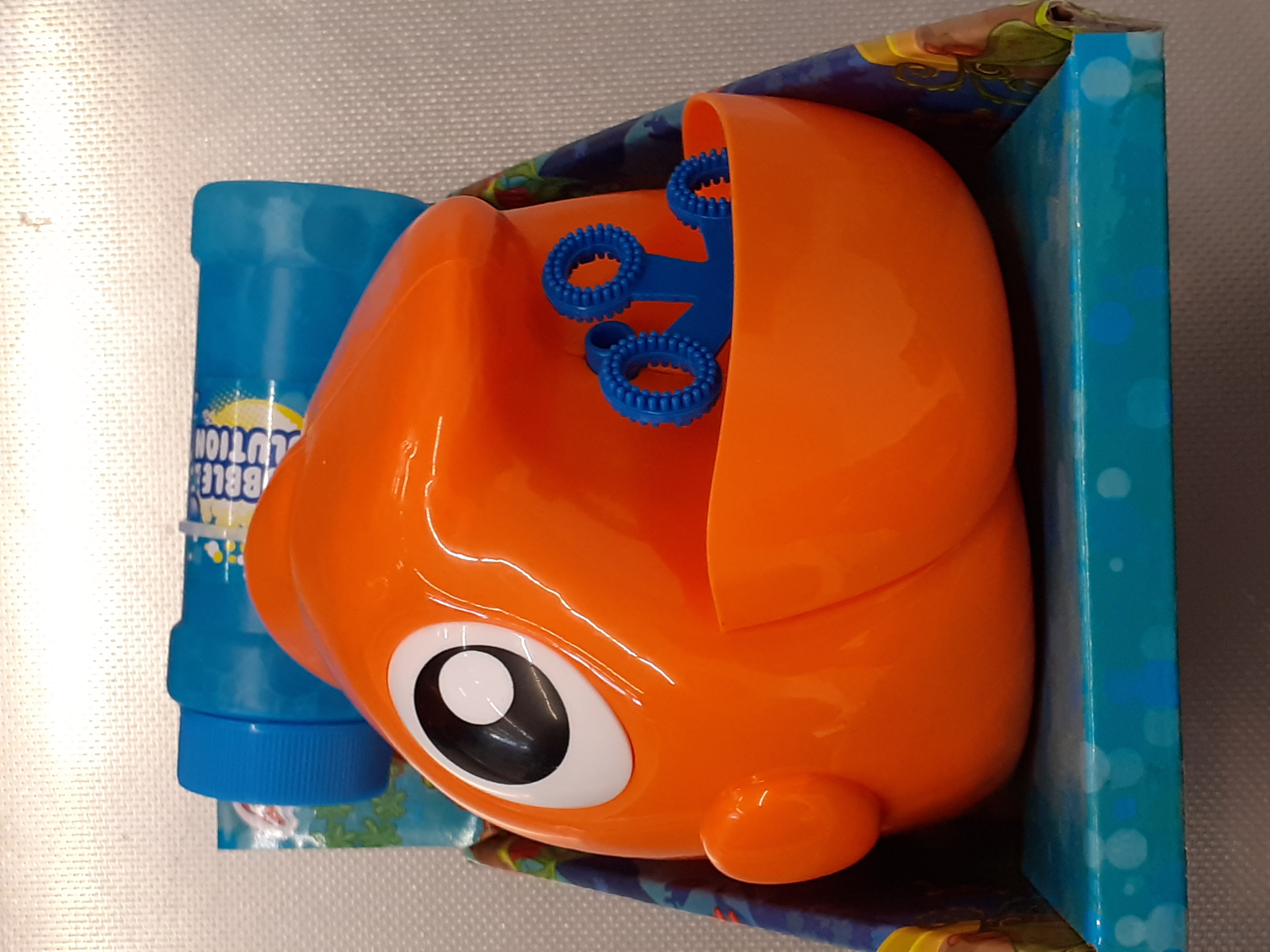 Imagen oficial de Soap bubble toy ; Grafix ; Fish bubble machine publicada por OECD 3