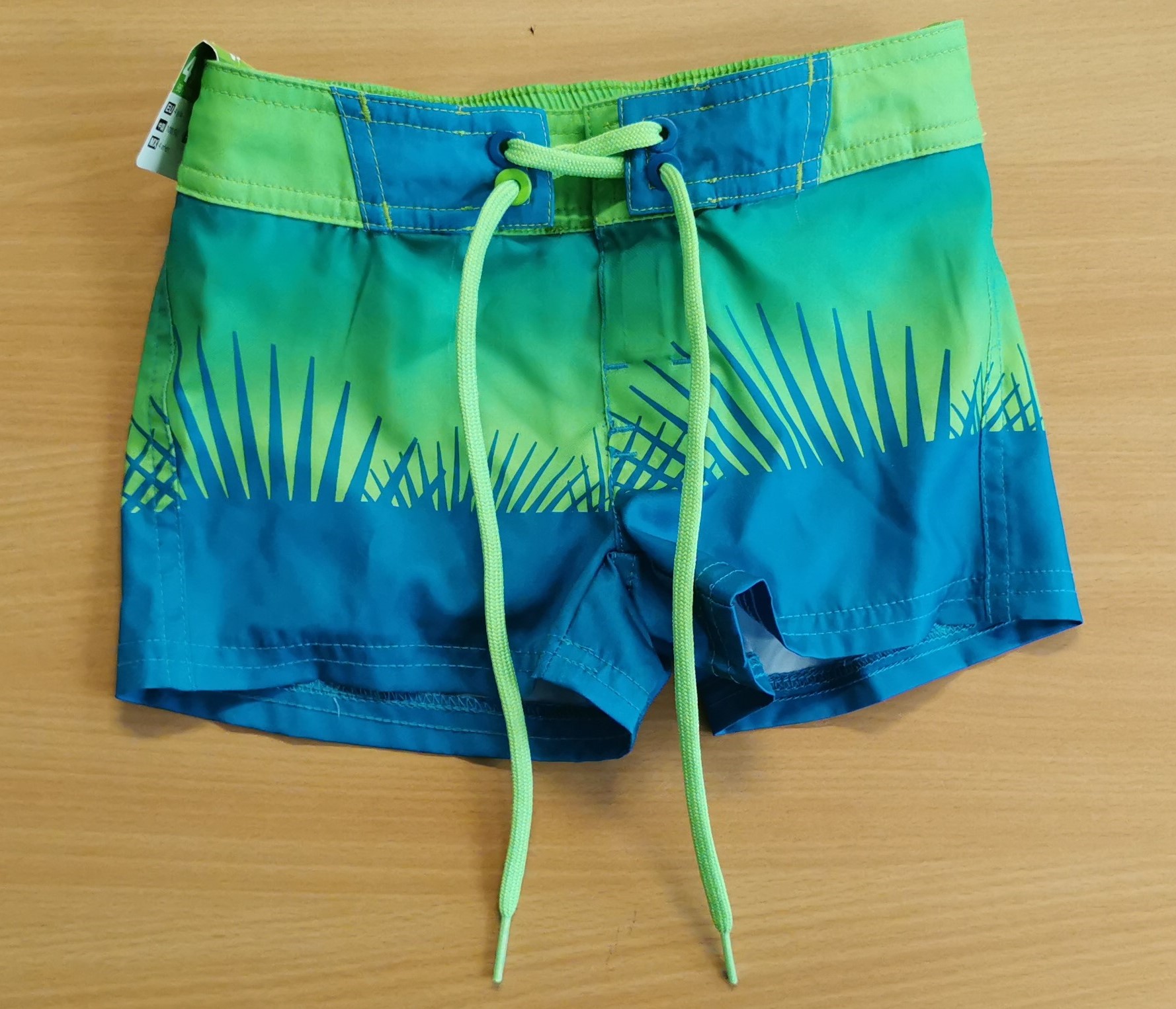 Imagen oficial de Children's swimshort ; Olaian ; publicada por OECD 2