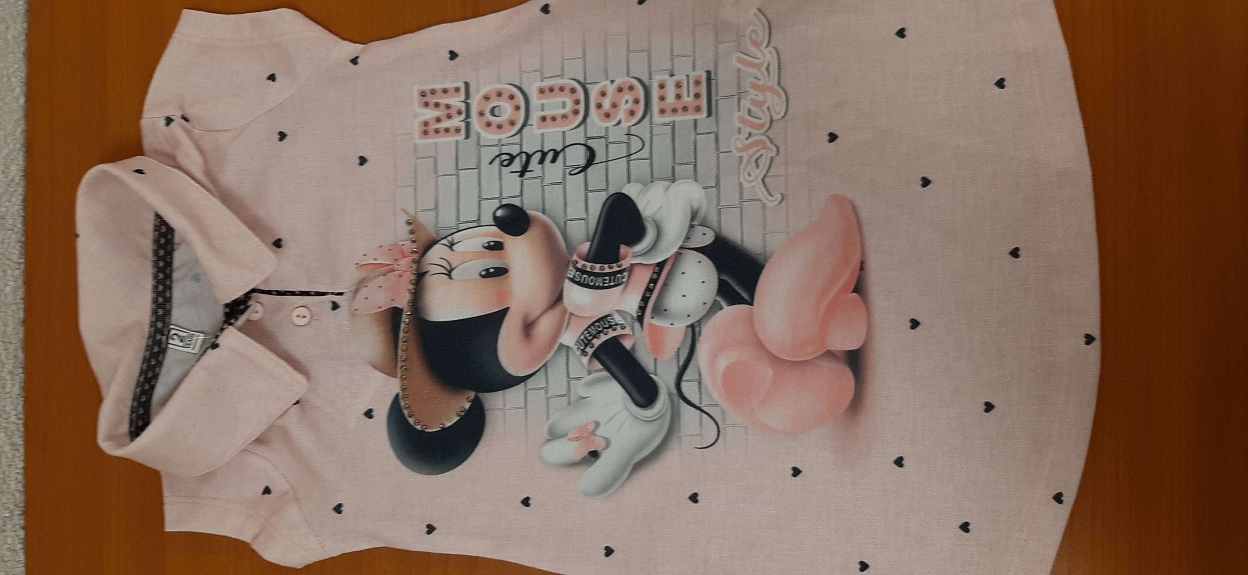 Imagen oficial de Children's dress ; Unknown ; publicada por OECD 2