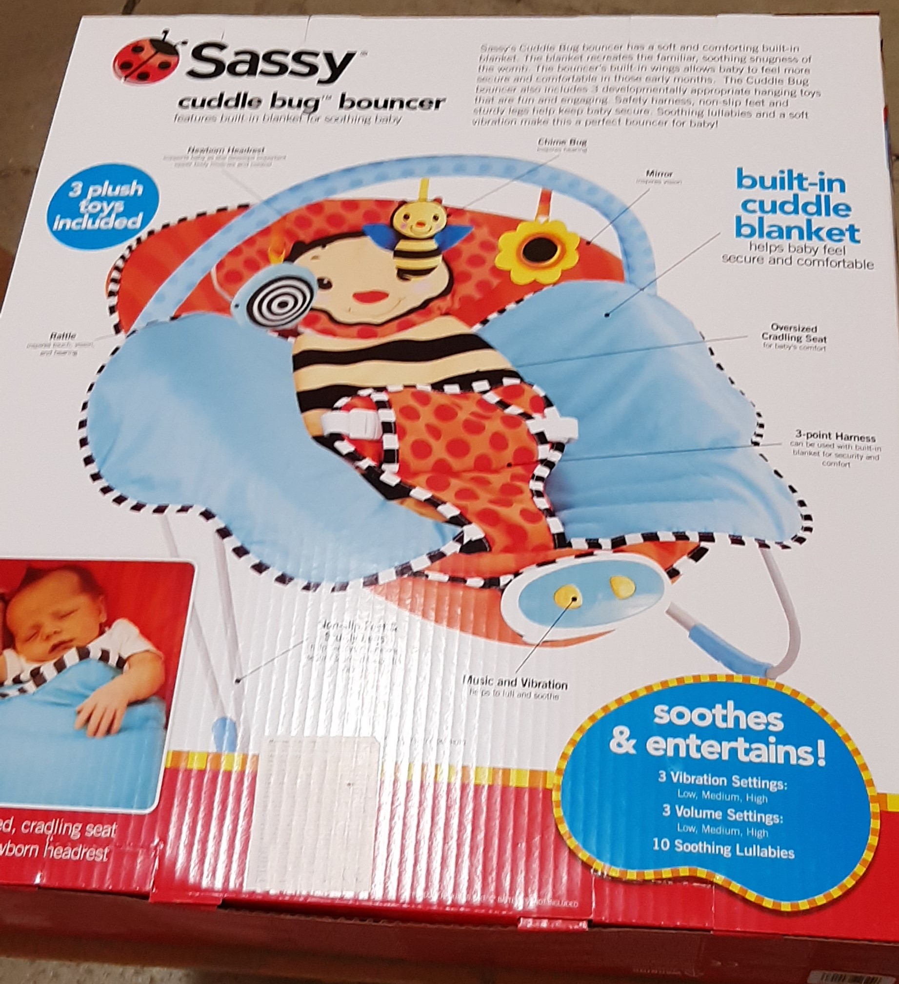 Imagen oficial de Reclined cradle ; Sassy ; Sassy cuddle bug bouncer publicada por OECD