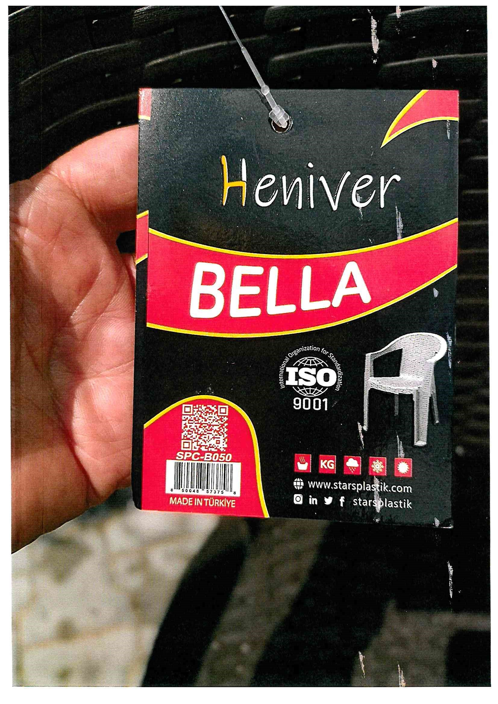 Imagen oficial de Plastic chair ; Bella ; publicada por OECD 2