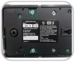 Imagen oficial de LiftMaster myQ 889LM and 041A7928-3 garage door control panels that are sold as an individual accessory and/or packed-in with wall-mount residential jackshaft openers publicada por OECD 2