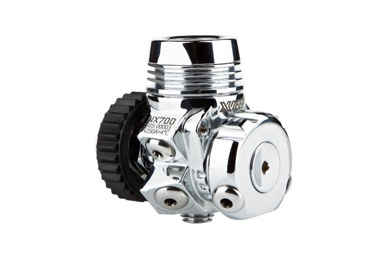 Imagen oficial de XDEEP NX700 scuba regulator publicada por OECD