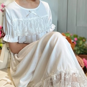 Imagen oficial de Lovely Angel Children’s Nightgowns publicada por OECD 4
