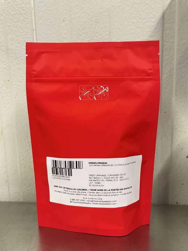 Imagen oficial de Original Fraser Valley Weed Co. B.C. Sour Kush dried cannabis, lots 03984 and 03985 publicada por OECD 4