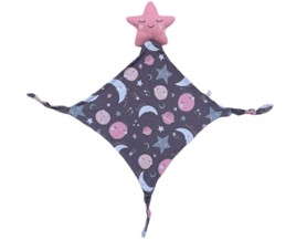 Imagen oficial de Little Sleepies Sleepyhead Loveys and Bandana Bibs publicada por OECD