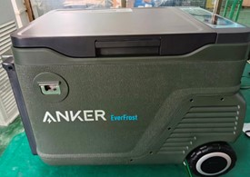 Imagen oficial de Battery Pack within certain Anker EverFrost Powered Coolers publicada por OECD