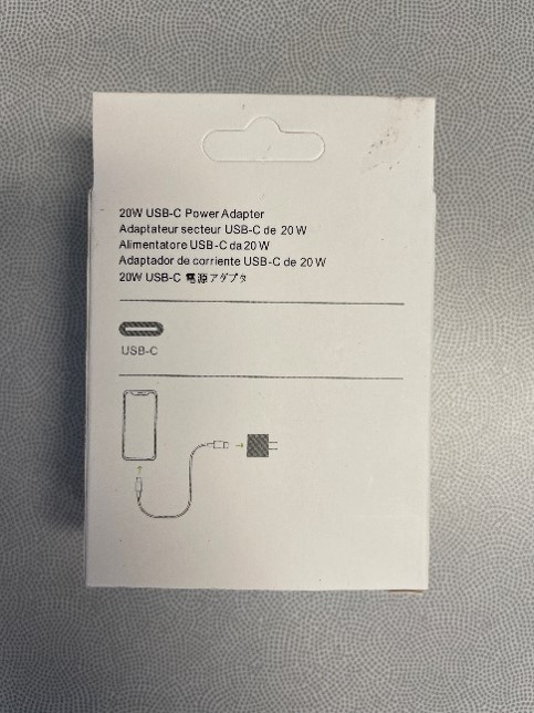 Imagen oficial de Travel PD Charger PD+ QC3.0 and USB-C 20W Power Adapter publicada por OECD 4
