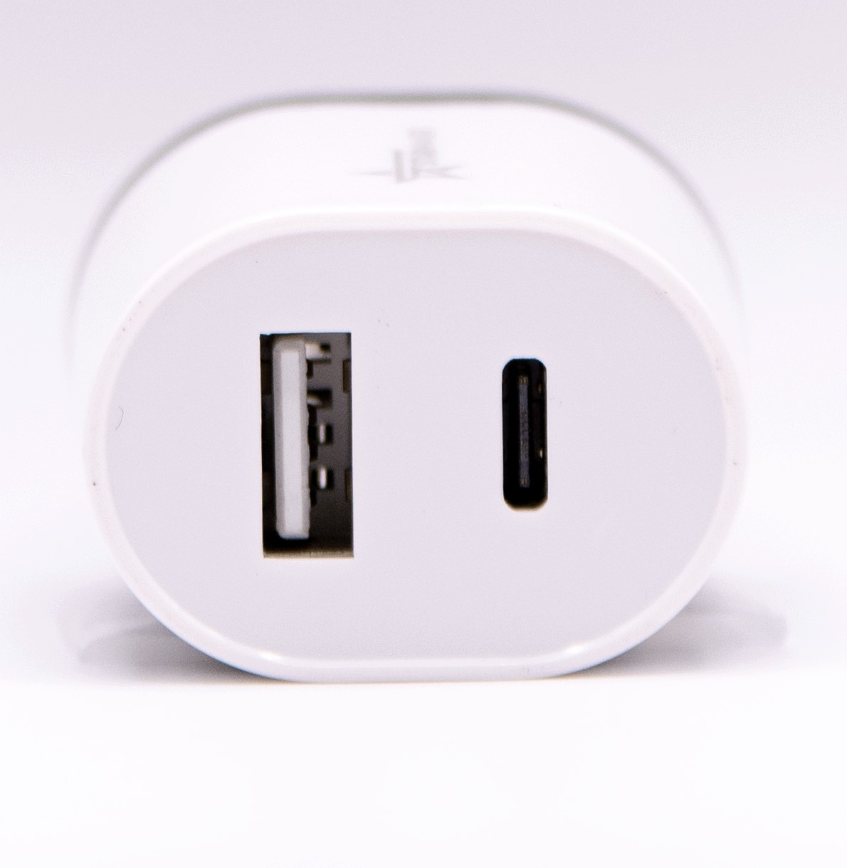 Imagen oficial de Various Starmaker USB Wall Chargers publicada por OECD 7