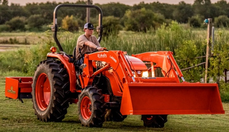 Imagen oficial de Kubota MX5400DTC tractors publicada por OECD