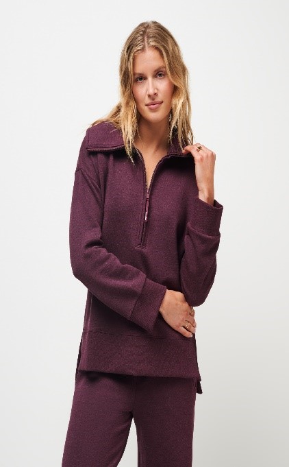 Imagen oficial de TravisMathew Cloud Hoodies and Day Half-Zip Sweatshirts publicada por OECD 5
