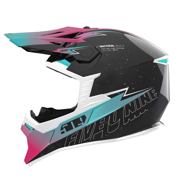 Imagen oficial de Polaris and 509 branded helmets publicada por OECD 3