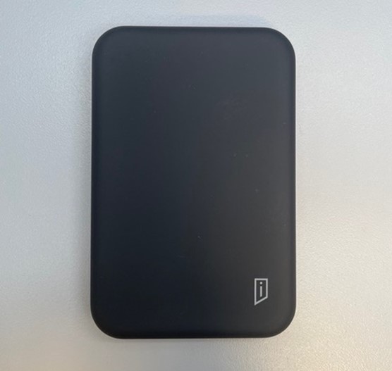 Imagen oficial de iStore Branded Magnetic Wireless Power Banks 5000 mAH Charger publicada por OECD