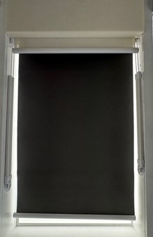 Imagen oficial de Roller and Duo Blinds publicada por OECD
