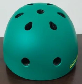 Imagen oficial de Various Outdoor Master children’s and youth helmets publicada por OECD 3