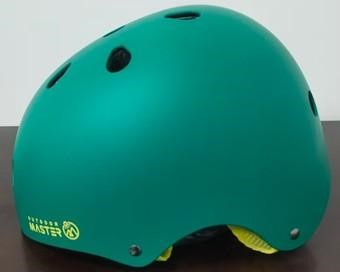 Imagen oficial de Various Outdoor Master children’s and youth helmets publicada por OECD 4