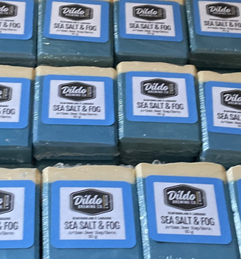 Imagen oficial de Balm B’Y Lip Balm - Bubblegum Flavoured Lip Balm and Dildo Brewing Co. & Museum Sea Salt and Fog Artisan Beer Soap publicada por OECD 3