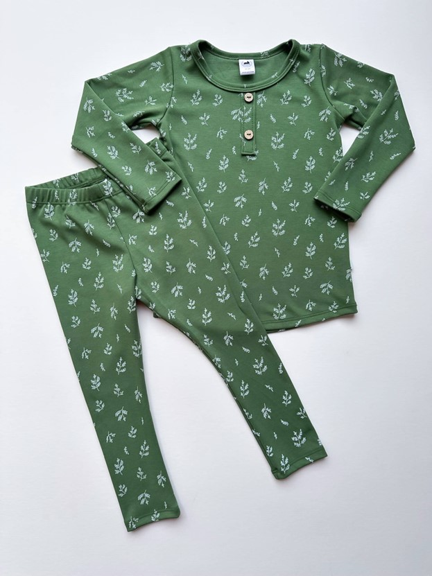 Imagen oficial de Little & Lively Baby/Kids/Youth Bamboo 2-Piece Long-Sleeve and Henley Lounge Sets publicada por OECD 8
