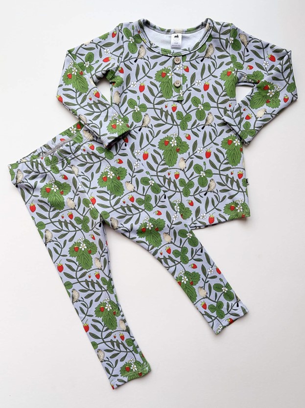 Imagen oficial de Little & Lively Baby/Kids/Youth Bamboo 2-Piece Long-Sleeve and Henley Lounge Sets publicada por OECD 6
