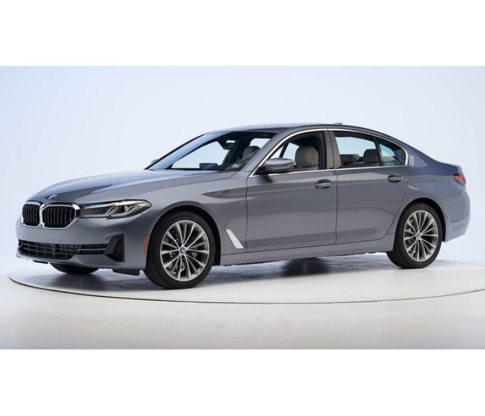 Imagen oficial de BMW 530i (G30) 2021 hasta 2023 - 0012650600 Sustituir el motor de arranque publicada por OECD