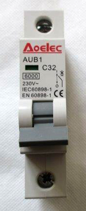 Imagen oficial de Miniature circuit breaker ; AOELEC ; publicada por OECD