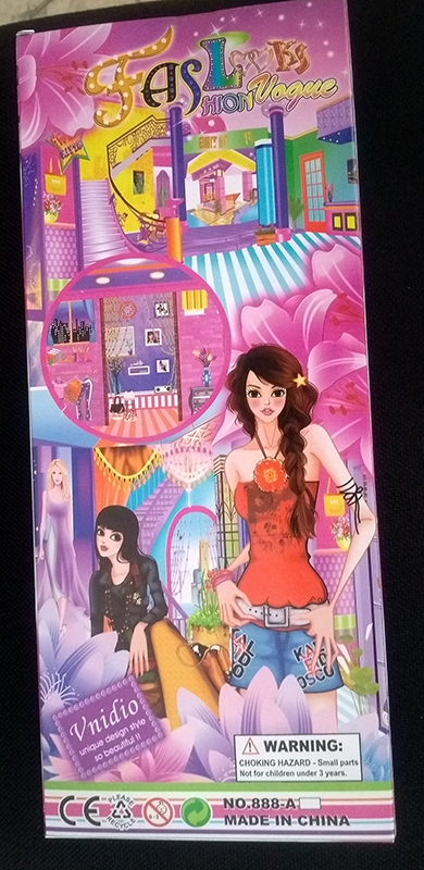 Imagen oficial de Plastic doll with accessories ; Unknown ; Vogue Girl publicada por OECD 3