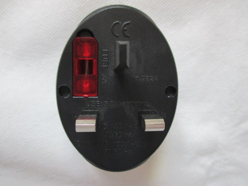 Imagen oficial de Travel adaptor ; Unknown ; publicada por OECD 3